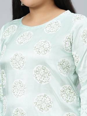 Green printed art silk kurtas-and-kurtis 4