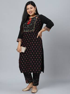 Black printed crepe kurtas-and-kurtis 5