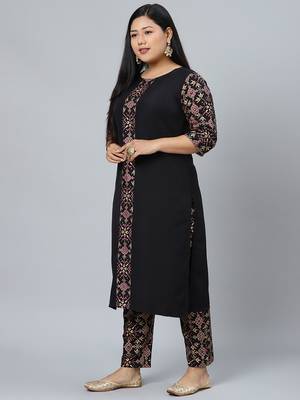 Black plain crepe kurtas-and-kurtis 2