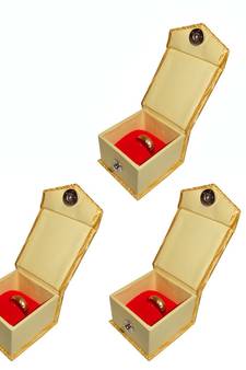 Atorakushon   Satin Golden Ring Box Jewellery Box Chain Box Wediing Organiser  Vanity Box Travelling Box 3PCS {GOLD}