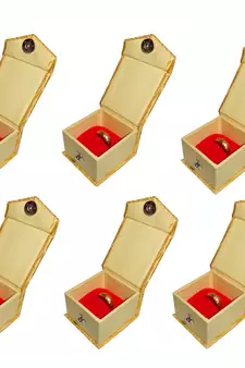 Atorakushon   Satin Golden Ring Box Jewellery Box Chain Box Wediing Organiser  Vanity Box Travelling Box 6 PCS {GOLD}