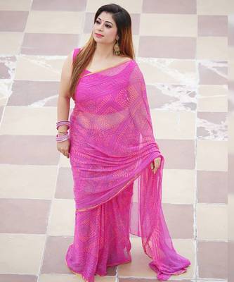 pink printed bandhej chiffon saree with blouse 1