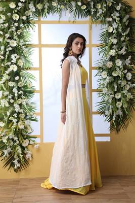 Yellow embroidered georgette semi stitched lehenga 3