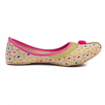 Cotton Punjabi Jutti For Women 2