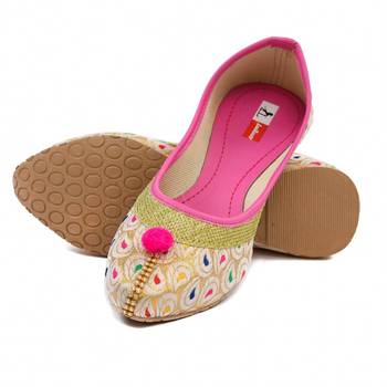 Cotton Punjabi Jutti For Women 5