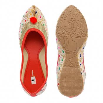 Cotton Punjabi Jutti For Women 5