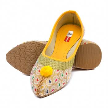 Cotton Punjabi Jutti For Women 1