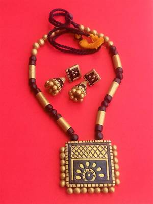 Handmade Gold/Black terracotta-necklace set 2