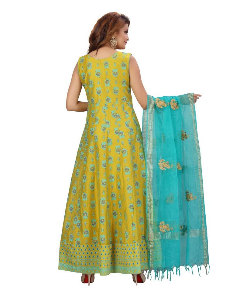 GREEN COLOR HAND WORK PATCH NECKILINE CHANDERI FLAIR & OVERGANZA DUPATTA WITH GOLDEN DORI WORK BUTTA kurta