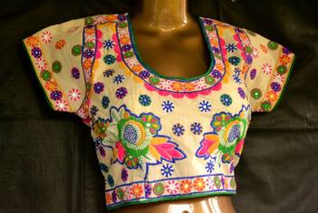 Regular Sleeves Kutch hand Embroidered Multicolour Designer Paded Stitched Blouse 4