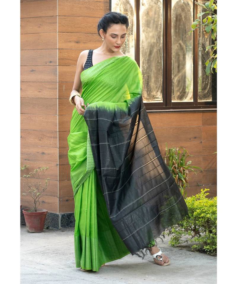 green Cotton Blended Saree with Blouse Piece