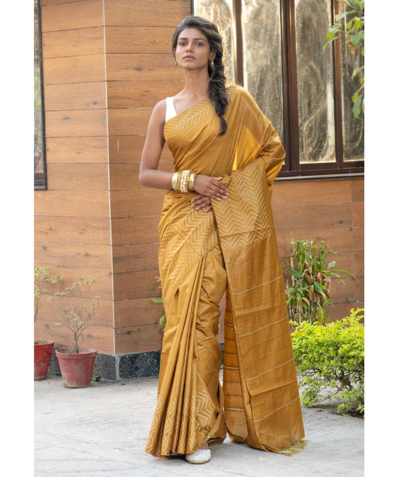 MUSTARD Cotton Blended Saree with Blouse Piece