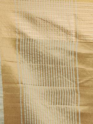 Shaily Women's Green Cotton Silk Woven Design Saree 3