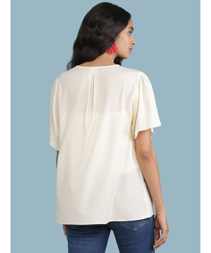 Round Embroidered Neck Short Sleeve Top