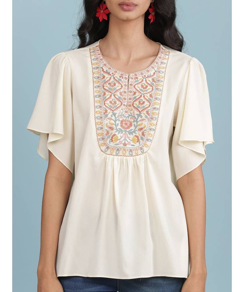 Round Embroidered Neck Short Sleeve Top