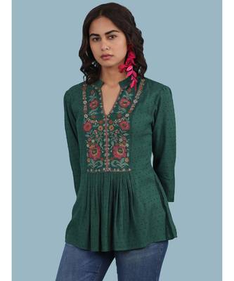 Green Embroidered 3/4 Sleeve Top 1