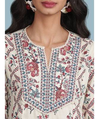Off White Floral Print Kurta 5