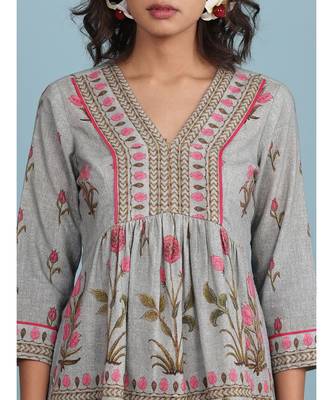 Grey Floral Print Cotton 3/4 Sleeve Kurti 6