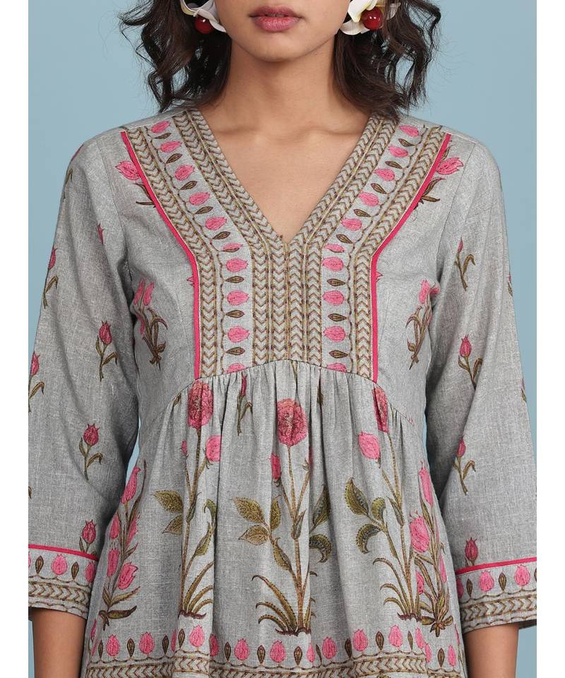 Grey Floral Print Cotton 3/4 Sleeve Kurti