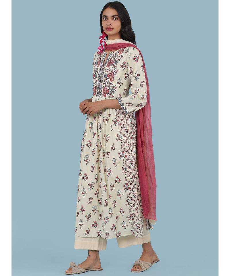 Off White Floral Print Kurta With Pant And Dupatta