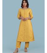 Embroidered Round Neck 3/4 Sleeve Kurta With Pant