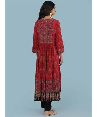 Red Floral Print Kruta With Pant And Dupatta 4