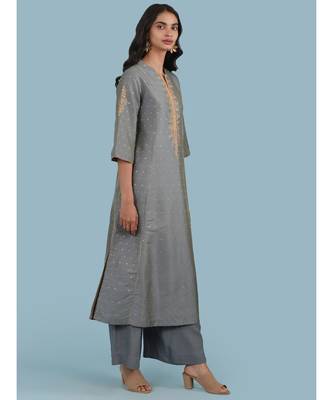 Band Collar 3/4 Sleeve Embroidered Kurta With Pants 3