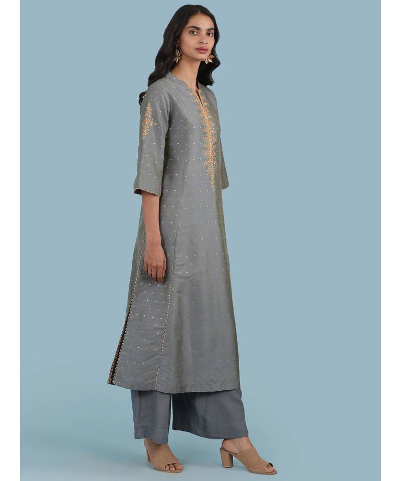 Band Collar 3/4 Sleeve Embroidered Kurta With Pants