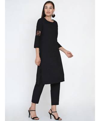 black cotton flex set of straight kurta with lace insert at sleeve and straight pants whith dupatta 3