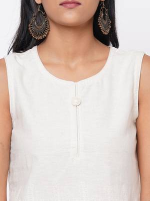 Schiffli-embroidered crop top 6