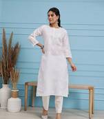 Hand Embroidered White Cotton Lucknow Chikankari Women Kurta