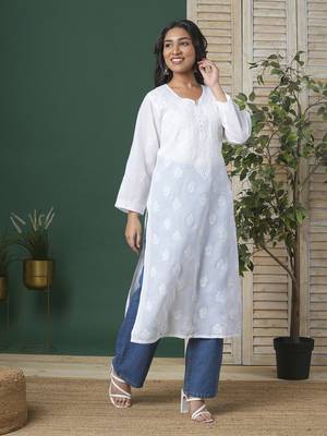 Hand Embroidered White Cotton Lucknow Chikankari Women Kurta 1