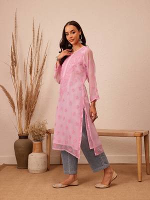 Hand Embroidered Pink Faux Georgette Lucknowi Chikankari Women Kurta With Slip 3