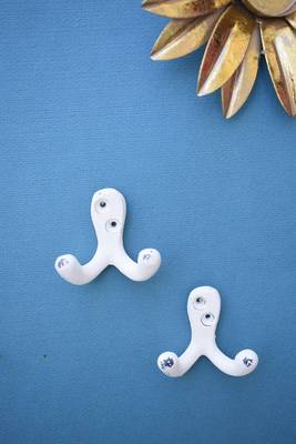 Cast Iron Hook Set 2