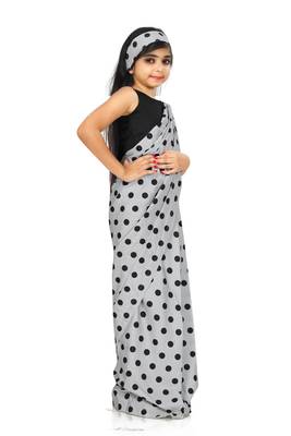 Kids Grey Readymade Saree And Black Blouse For Girls  3