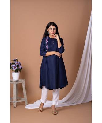 En Vogue Embroidered Kurta With Roll Up Sleeve 3
