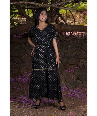 En Vogue Embossed Gold Printed Dress With Gathers 1