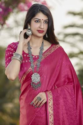 Pink woven banarasi silk saree with blouse 3