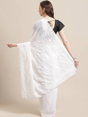 Hand Embroidered White Georgette Lucknow Chikan Saree With Blouse 2
