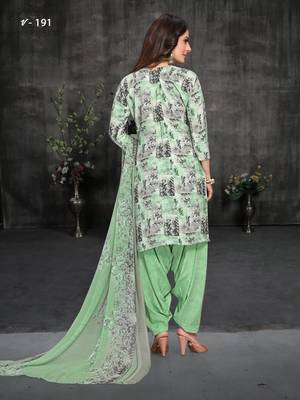 Green digital print crepe salwar 2