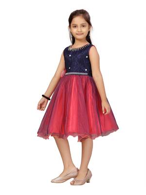 Red hand woven net kids-frocks 3