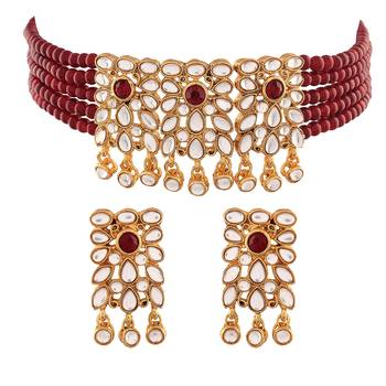 Traditional Kundan & Beads Choker Necklace Set for Women  4