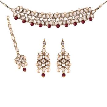 Traditional Bridal Choker Jewellery Set with Earrings & Maang Tikka for Women  7