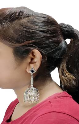 Silver crystal earrings 4