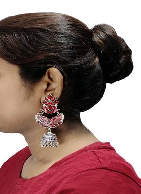 Red pearl earrings 3