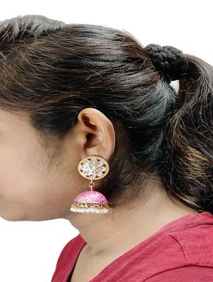 Pink pearl earrings 3