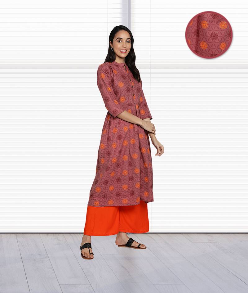 Pure Cotton Printed Flared & Front Slit Women Kurti (Magenta)