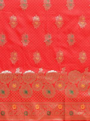Red woven banarasi saree with blouse 5