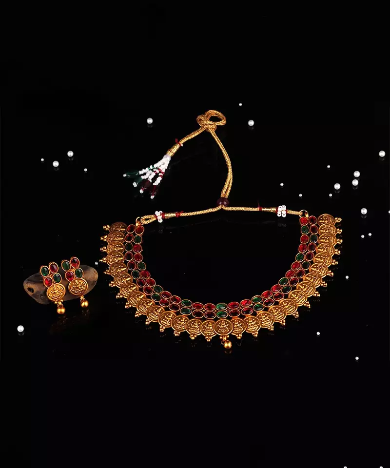 Gold chokers