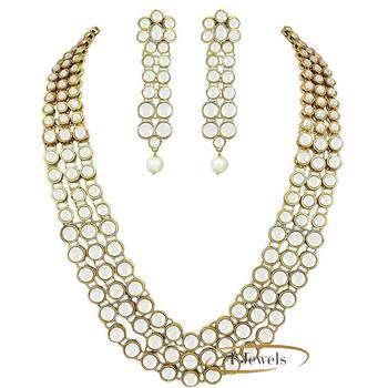 Traditional Kundan Jewellery Set For Women 3